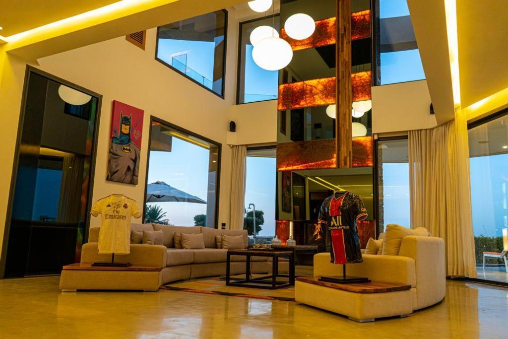 Palais The Luxe *