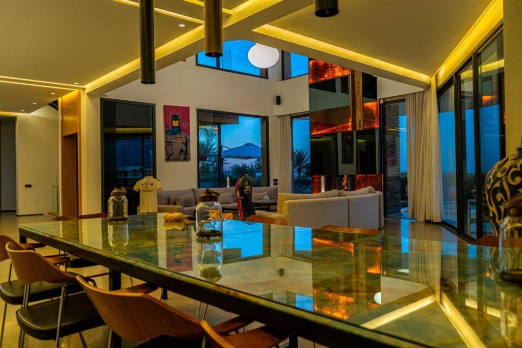 Palais The Luxe